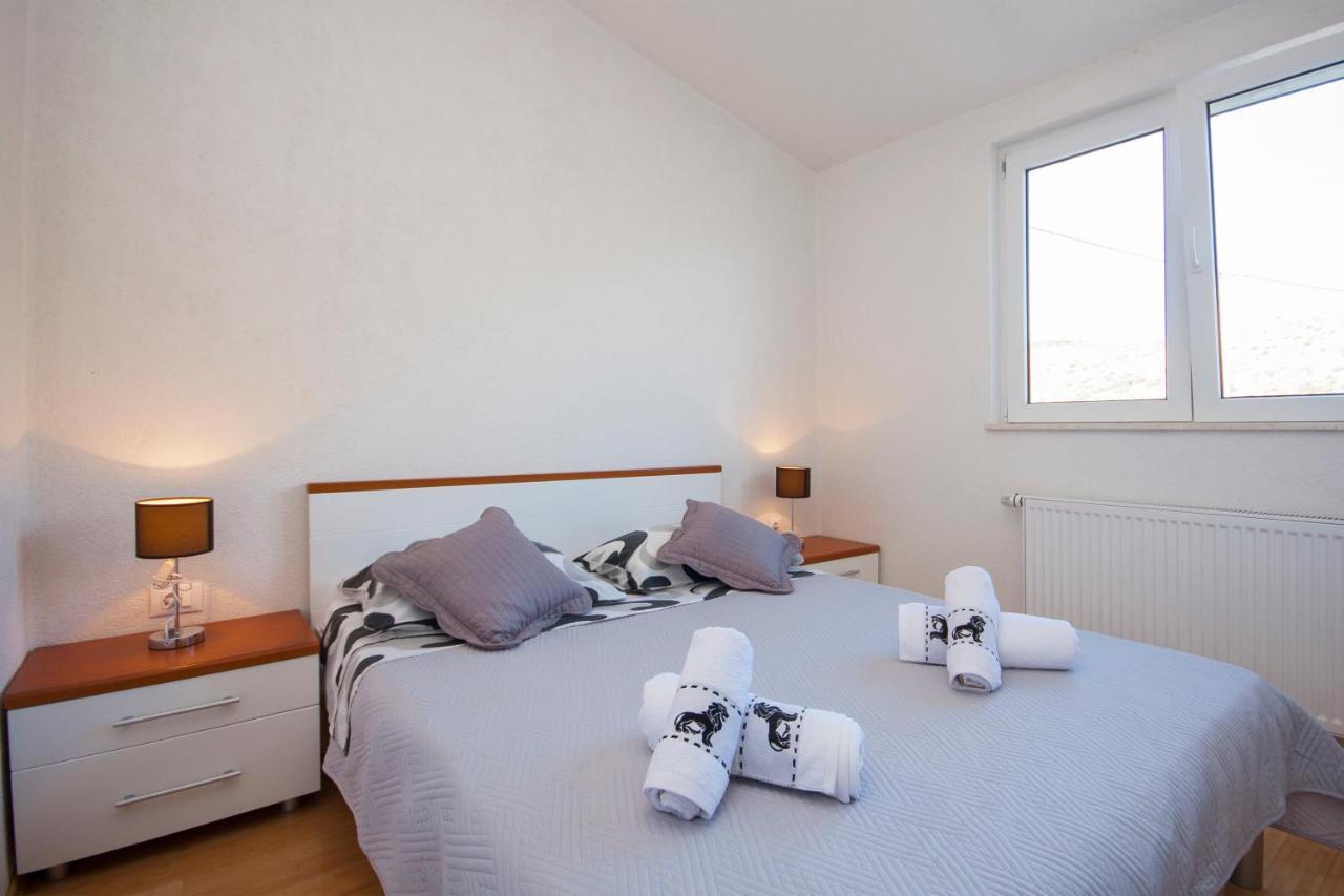 Apartman Sena Primošten Buitenkant foto